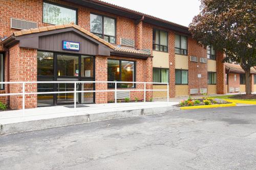 Motel 6 East Syracuse, NY - Airport in East Syracuse, USA