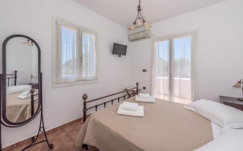 Akitos Maisonette – Adamantas