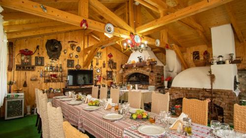 Bankett-terem, Pensiunea Alpin in Paltinis