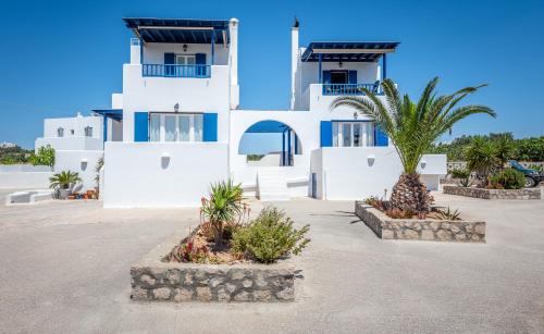 Akitos Maisonette – Adamantas