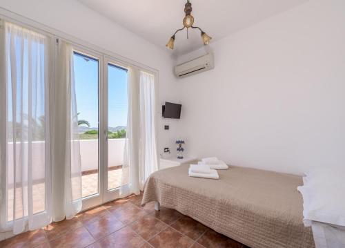Akitos Maisonette – Adamantas