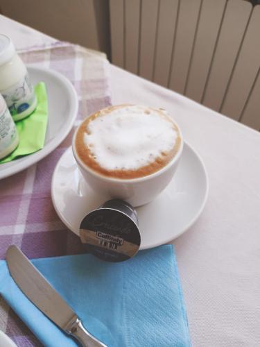 BeeLiving Room&Breakfast - image 9