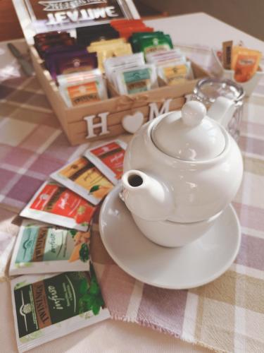 BeeLiving Room&Breakfast - image 8