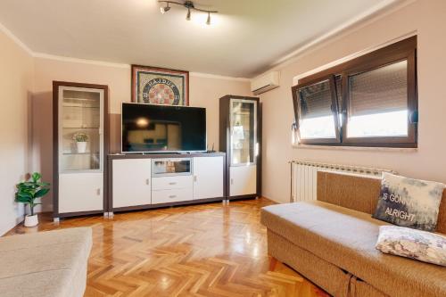 Apartments Lucija in สลุนจ์