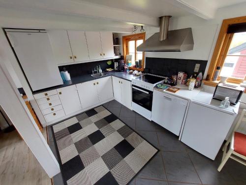 Turf House Cottage - Near Airport in Sandavágur