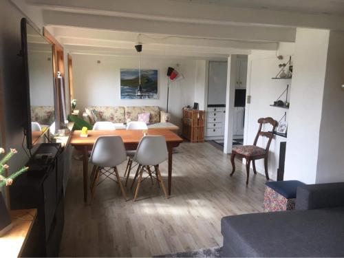 Turf House Cottage - Near Airport in Sandavágur