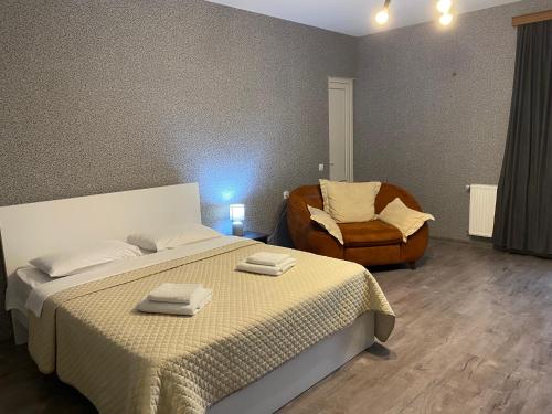 1 queen bed