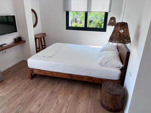 Kanes Boutique Hotel – Saranda, OR