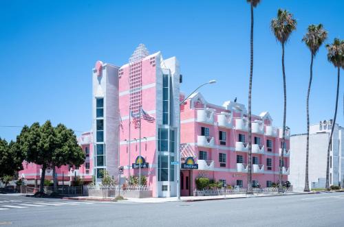 Days Inn by Wyndham Santa Monica