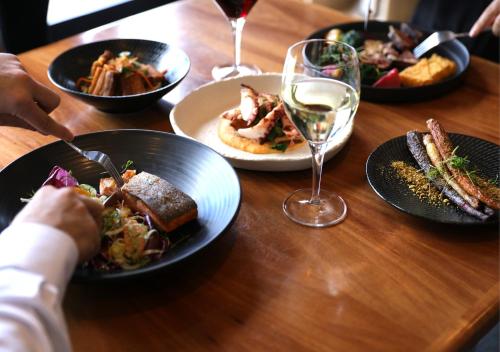 Comida y bebida, Hotel Grand Chancellor Hobart in Hobart