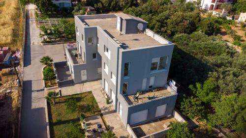  Casa llena in Seget Vranjica