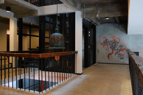 Deluxe Double Room with Balcony room in Cacha Hotel Bangkok - Near BTS Ratchathewi & Siam