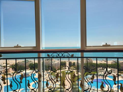 "Красавиците тъмнокоси" Sunset Resort Pomorie in Pomorie