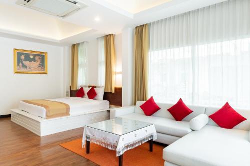 Suite Room image 5