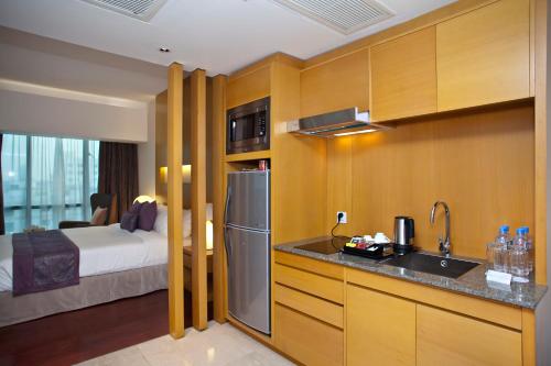 厨房, 湖滨套房酒店巴纳尼 (Lakeshore Suites Banani) in 达卡