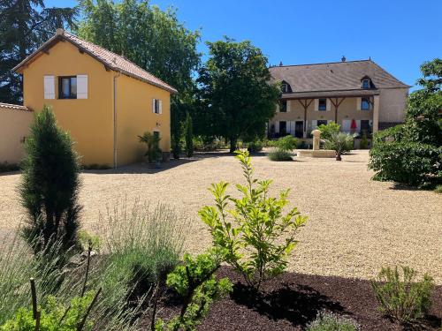 Le Clos De Quintaine Gîtes de Charme