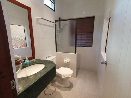 Standard Bungalow with Twin Bed image 7