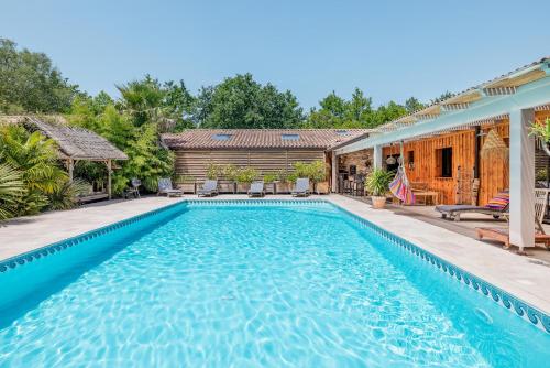 Superbe villa piscine chauffée - Location, gîte - Lacanau