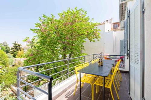 Balcony/terrace, Le Concorde 3 Appartement Standing Terrasse by MaisonMars in Mazargues