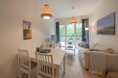 Apartment with Balcony image 5