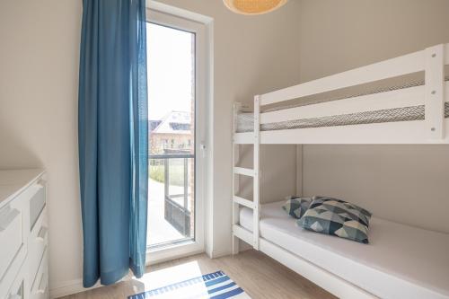Apartment with Balcony image 3
