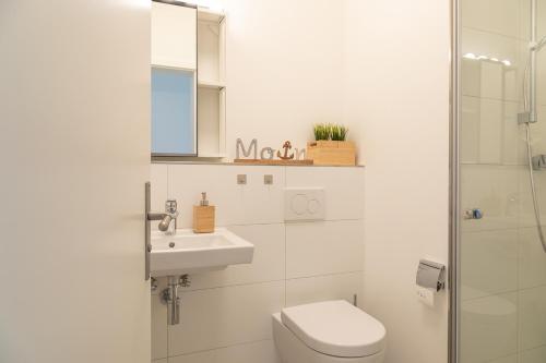 Apartment with Balcony image 2