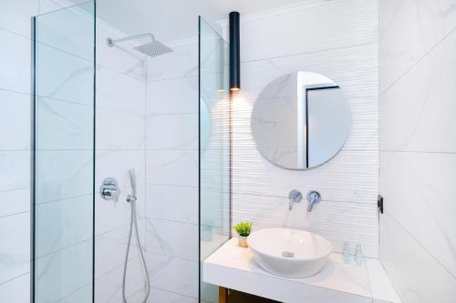 Albatros Beach House – Thassos Town, MO