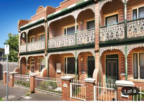 Melbourne Inner City Holiday Home Near CBD & Flemington in فليمنغتون