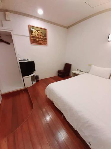 Long Cherng Hotel – Luodong, WV