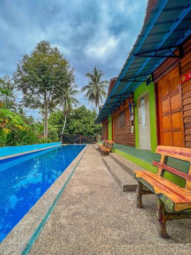 Swimming pool, Betik Garden Home in Tanah Merah