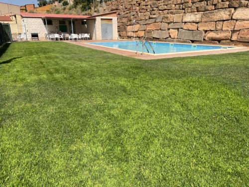 Peldbaseins, Vall Farfanya in Tartareu