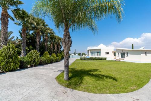 Villa Amelia by Ezoria Villas in Tersefanou