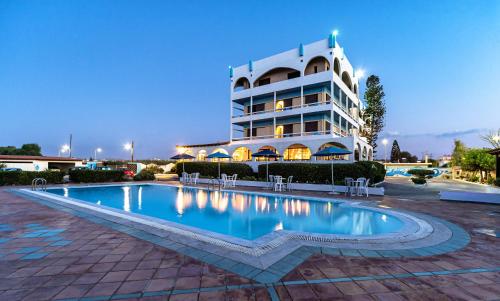 Exterior view, Hotel Tsagarakis Beach in Gazi