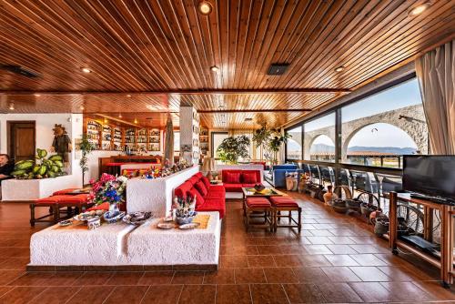 Shared lounge/TV area, Hotel Tsagarakis Beach in Gazi
