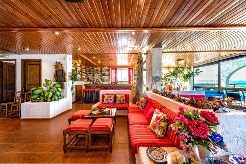 Bar/lounge, Hotel Tsagarakis Beach in Gazi