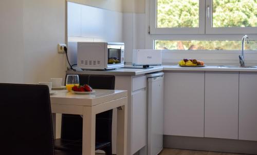 Aparthotel Novo Sancti Petri - image 9