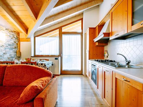 Apartment Belfiore-2 by Interhome in 羅佐內
