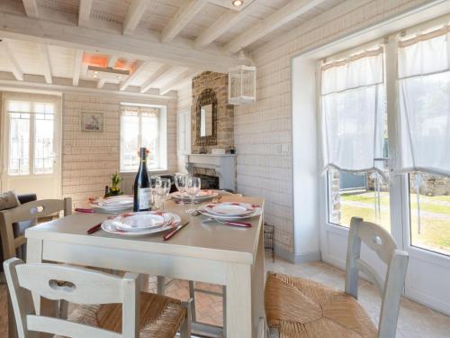 Holiday Home Zoé by Interhome (Holiday Home Zoe by Interhome) in Lessay
