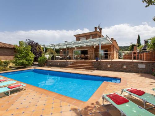  Villa Menorca by Interhome, Ferienwohnung in Caldes de Malavella