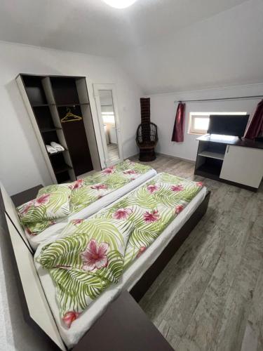 1 double bed