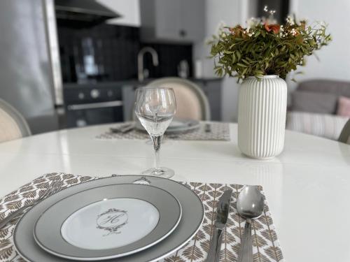 Nice Renting - 9 MASSENA - Spacious apartment Massena Square - AC - fully equipped, Nice (fotografie 9)