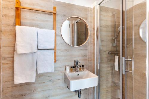 Hotel l'Hotera – Cannes, CT