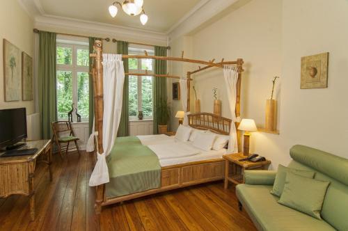 Hotel Miramar - image 11