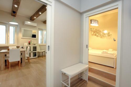 Pristine One-Bedroom Apartment in Piran IRED