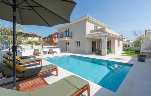 Villa An with Private Pool - Accommodation - Umag