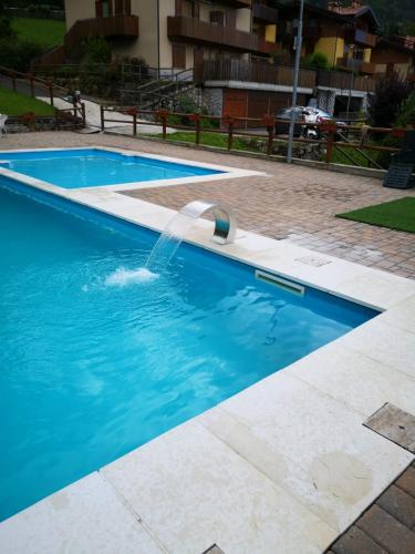 Swimming pool, Silene Delle Fonti in Serina