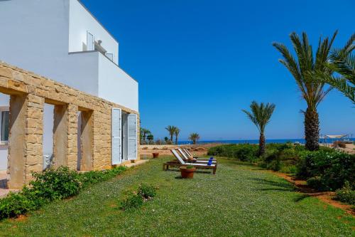 Villa with Sea View image 10