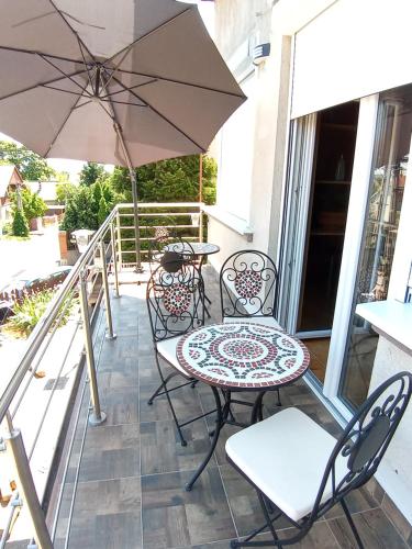 parveke/terassi, Sylvia Apartman in Balatonalmádi