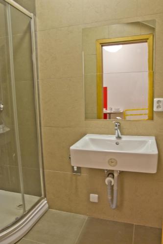 Budget Apartment