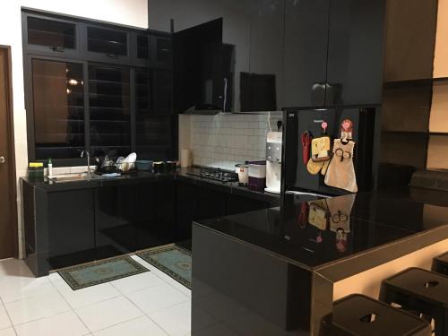 Fadi's Guesthouse at Bandar Baru Samariang in Petra Jaya